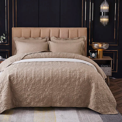 Elegance Pure White Impregnated Cotton Quilt Sumptuous Comfort