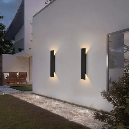 Aura Modern Outdoor Wall Lamp Sleek Design Weatherproof Durability