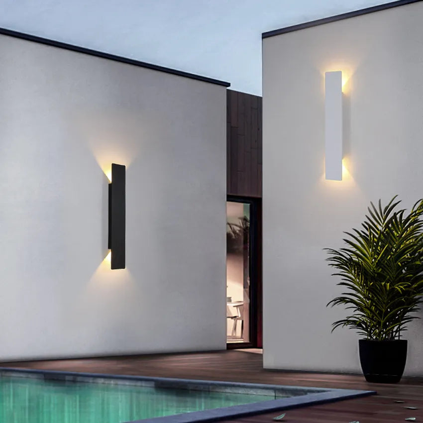Aura Modern Outdoor Wall Lamp Sleek Design Weatherproof Durability