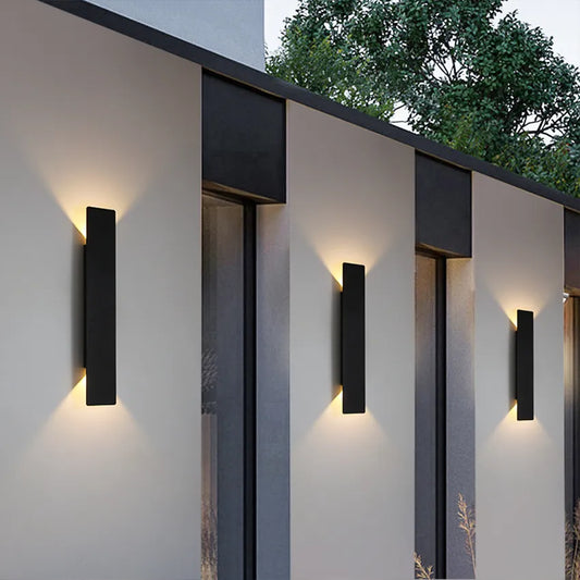Aura Modern Outdoor Wall Lamp Sleek Design Weatherproof Durability
